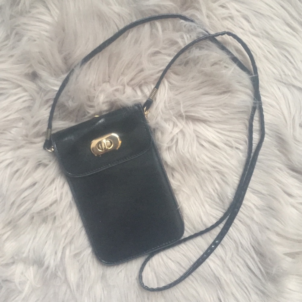 Black Purse